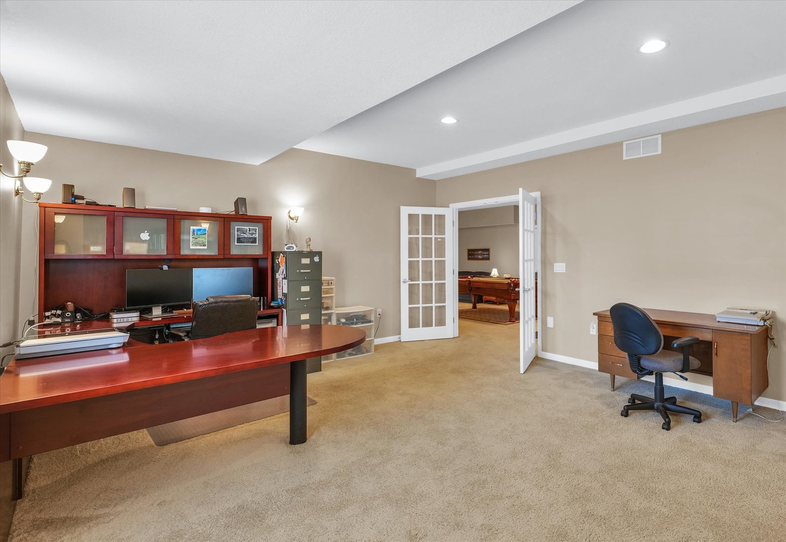 3204 Ridge Park Road Urbana, IL 61802 - Photo 45 of 56 a view of a livingroom with workspace and a couch