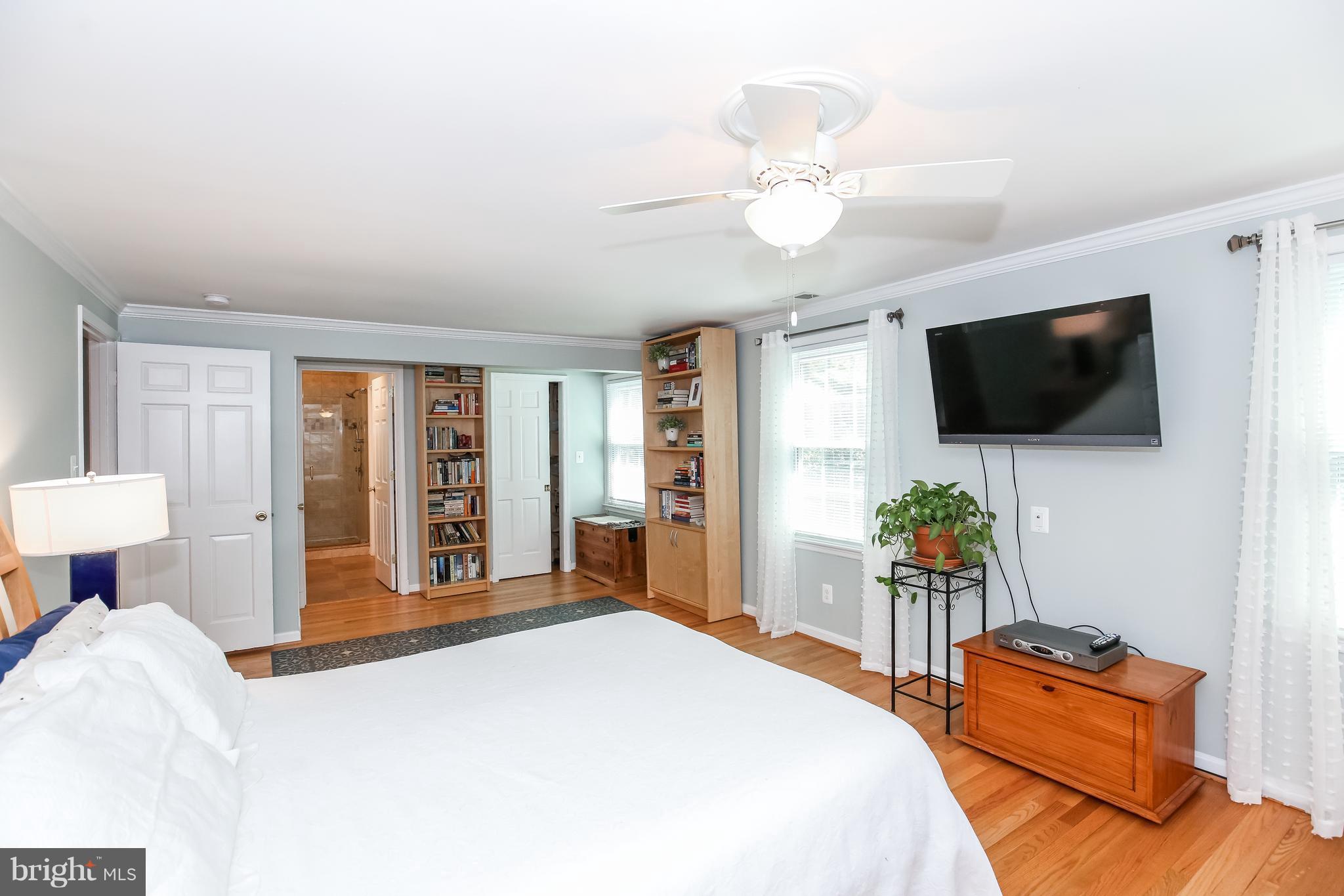 4906 Baltan Road Bethesda, MD 20816 - Photo 12 of 23 Owner's Suite