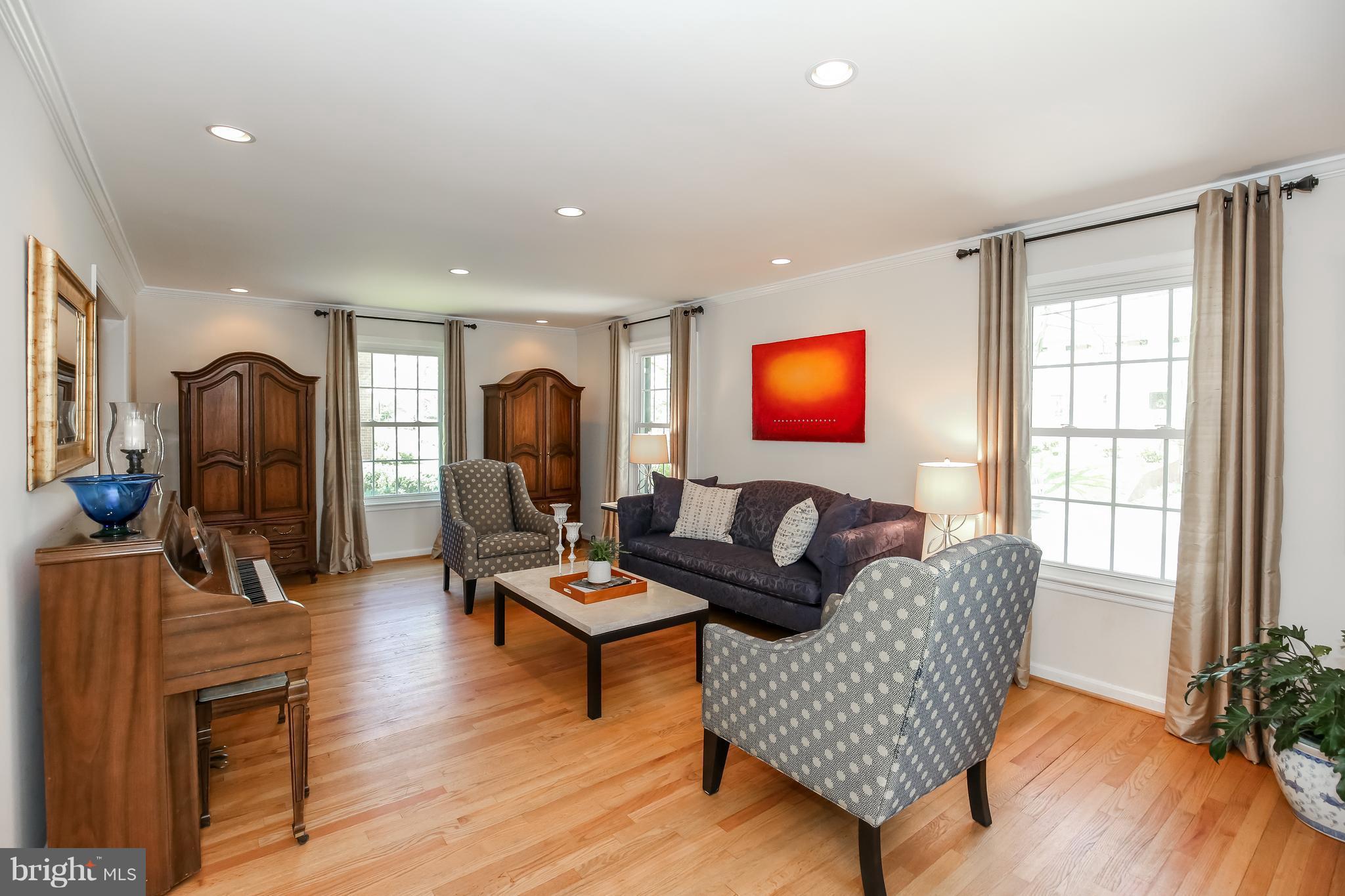 4906 Baltan Road Bethesda, MD 20816 - Photo 3 of 23 Formal Living Room