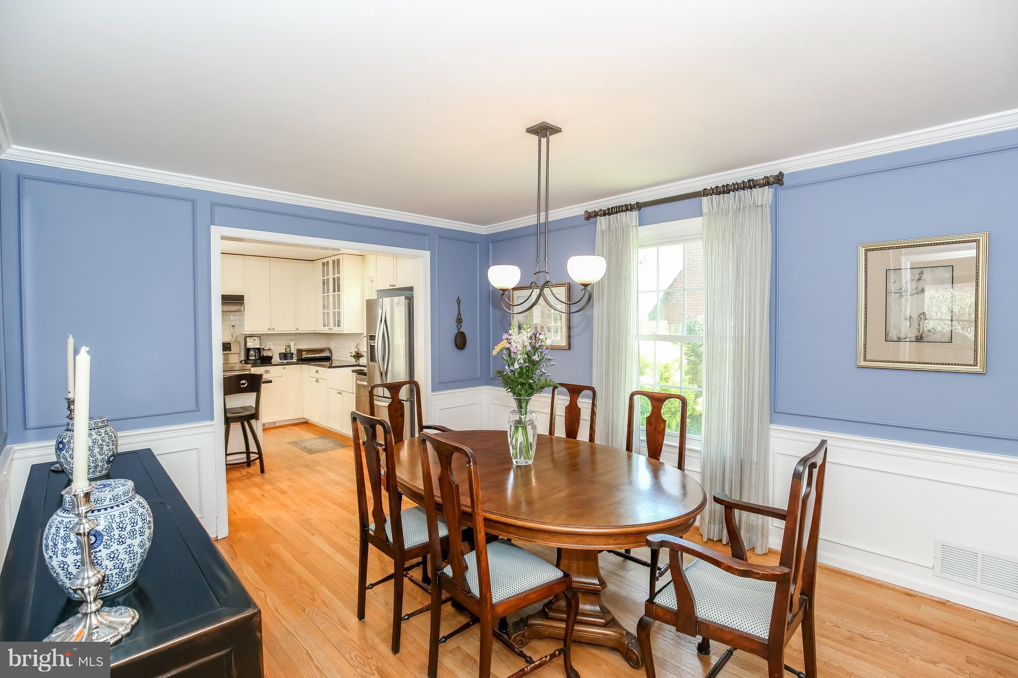 4906 Baltan Road Bethesda, MD 20816 - Photo 4 of 23 Formal Dining Room
