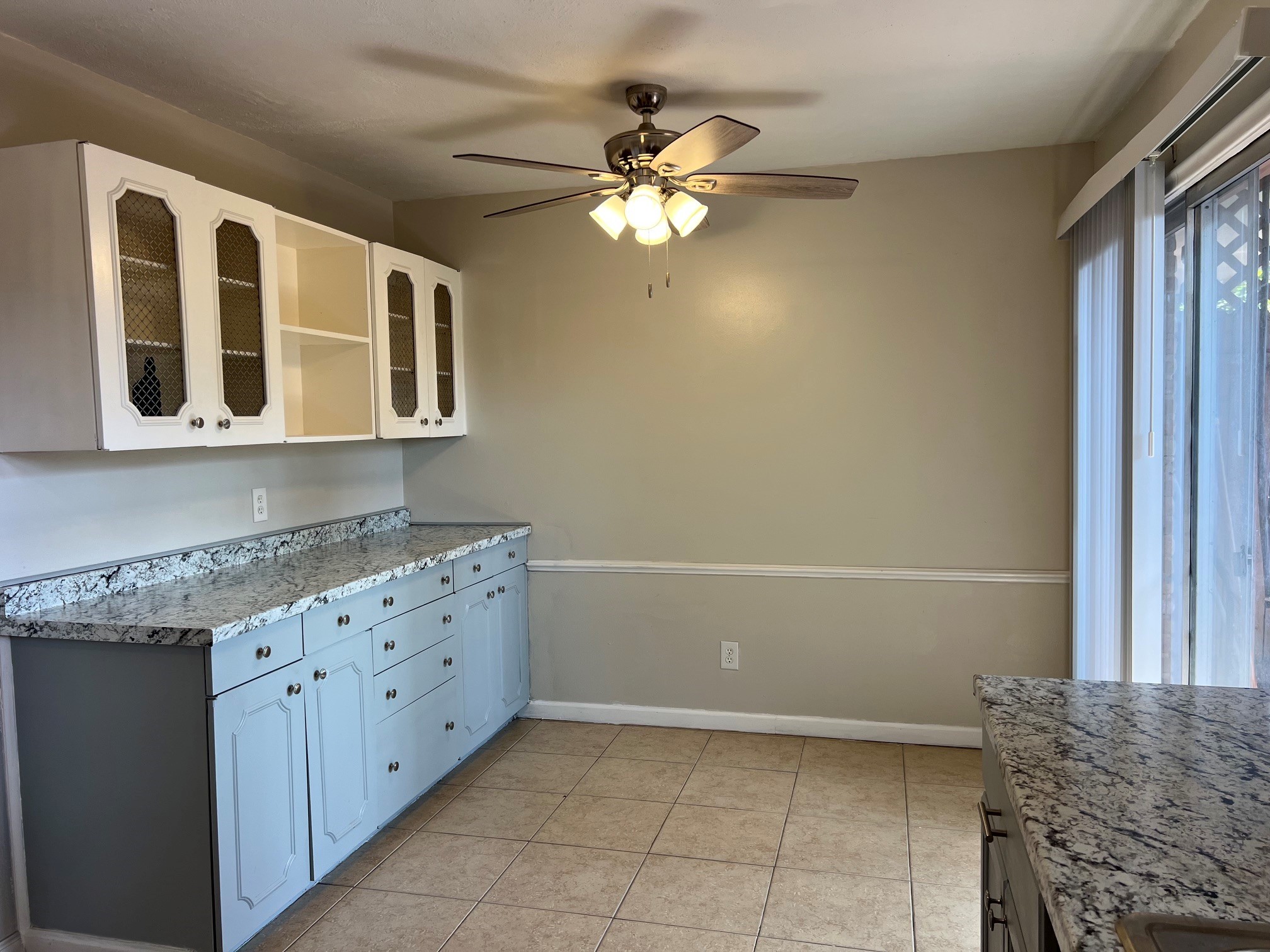 7600 Burgoyne Road, Unit 156 Houston, TX 77063 - Photo 9 of 22 Gallery Image 9