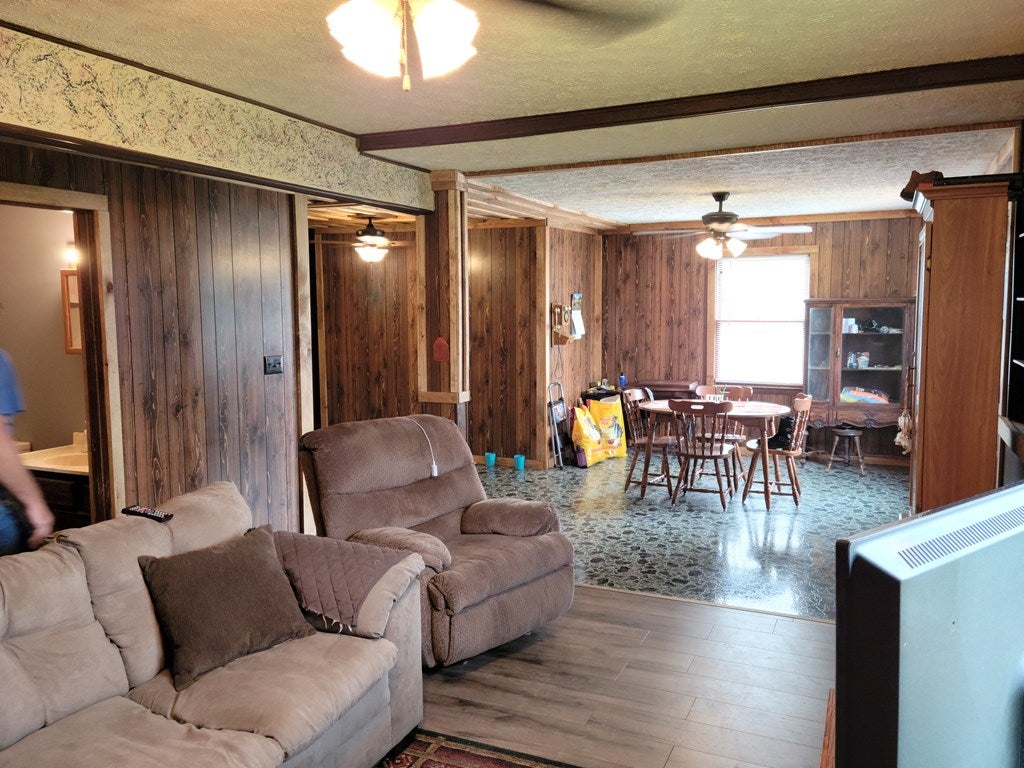 757 Middle Fork Road Marion, VA 24354 - Photo 14 of 22 Gallery Image 14