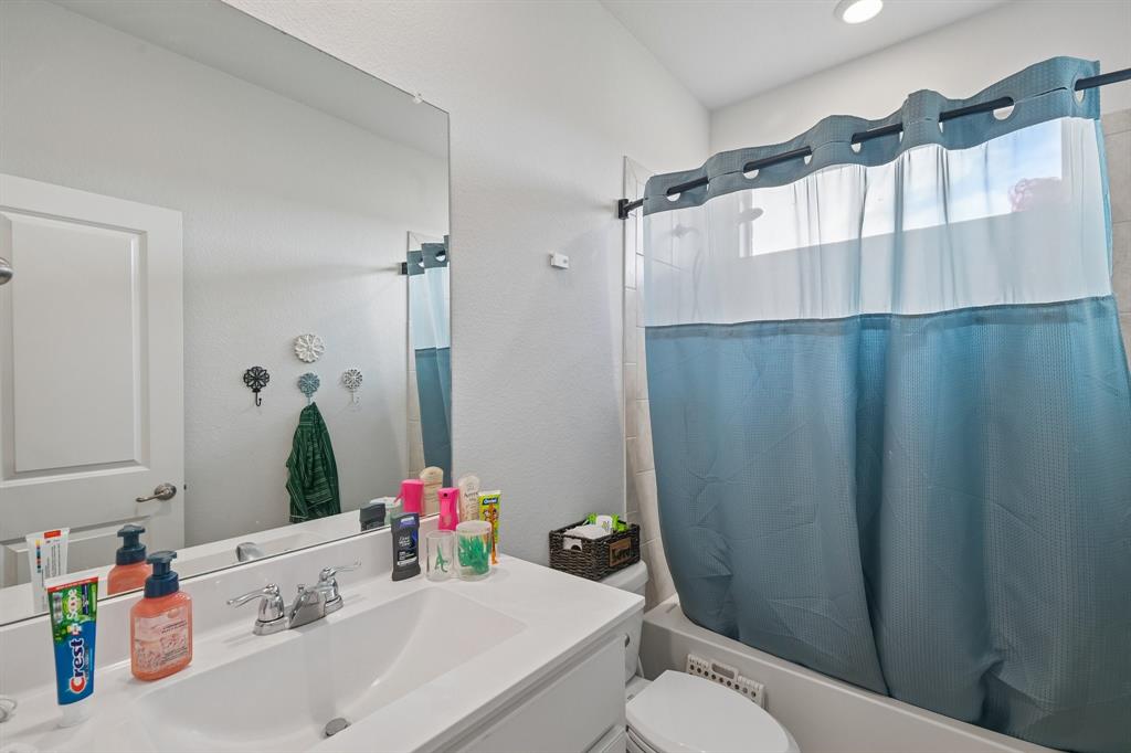 439 Helm Lane Azle, TX 76020 - Photo 22 of 40