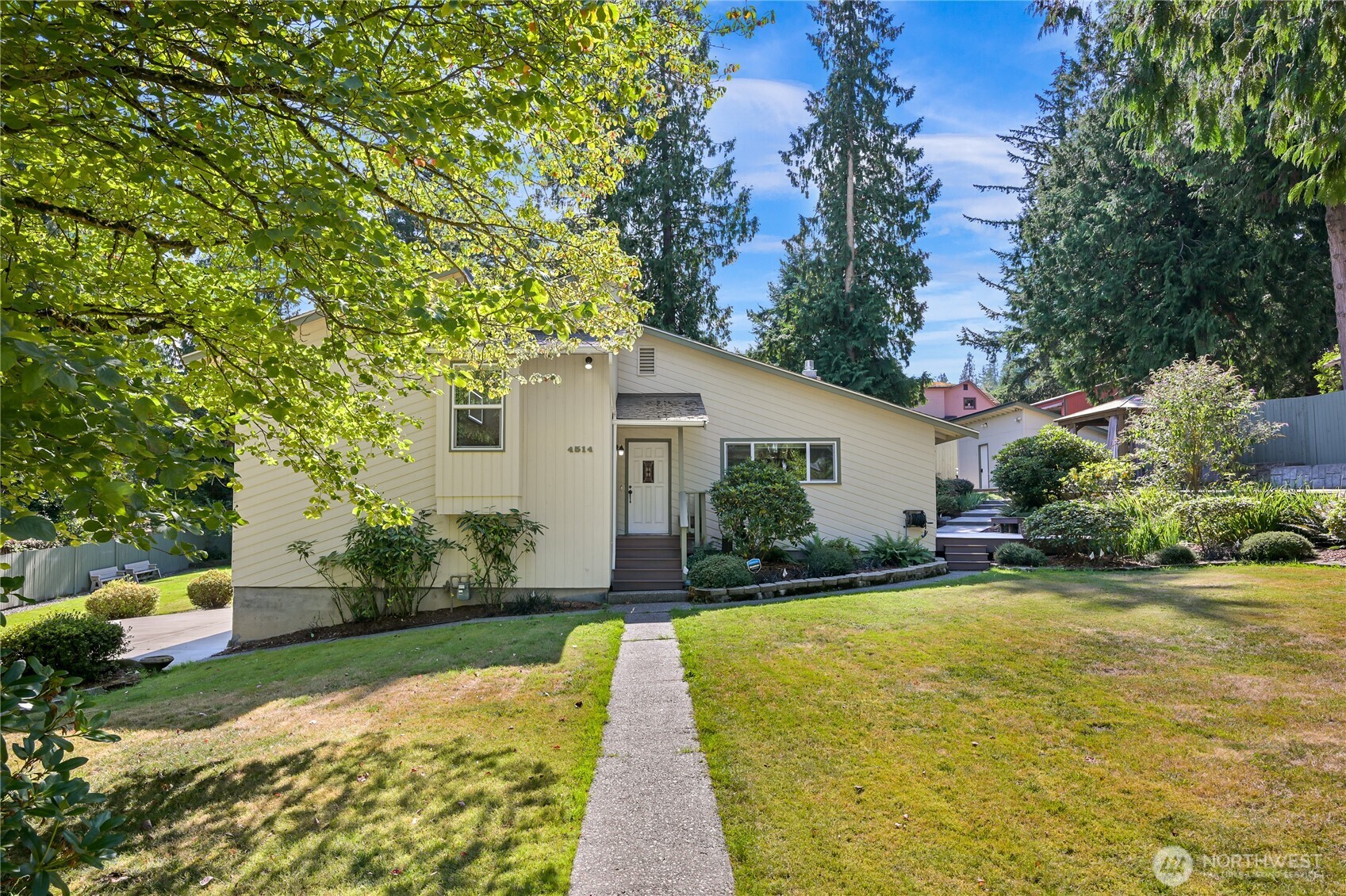 4514 Spring Street Bellingham, WA 98229 - Photo 8 of 40 Gallery Image 8