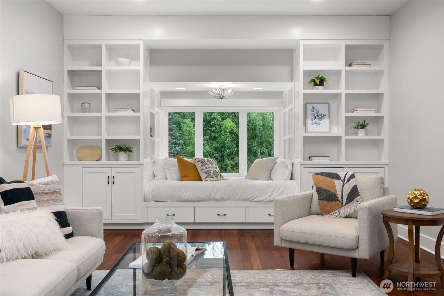 8803 Northeast Koura Road Bainbridge Island, WA 98110 - Photo 18 of 38