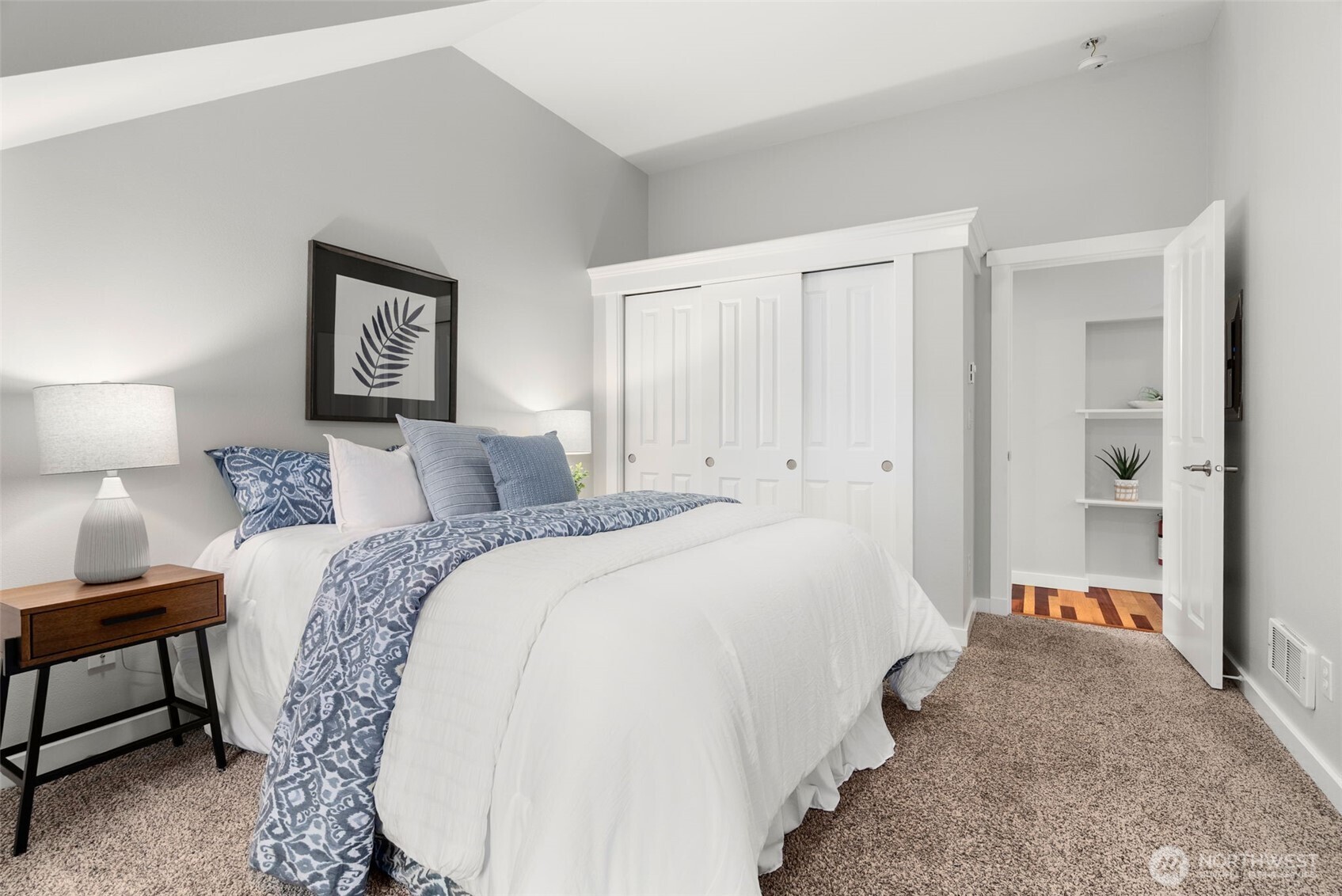 8803 Northeast Koura Road Bainbridge Island, WA 98110 - Photo 30 of 38