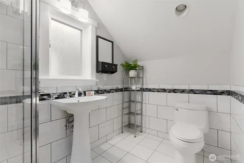 $2,150,000 | 8803 Northeast Koura Road, Bainbridge Island, WA 98110