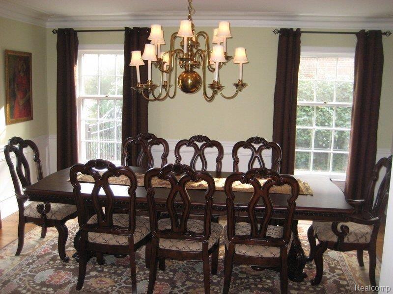 1027 Harvard Road Grosse Pointe, MI 48230 - Photo 9 of 15 1027 Harvard 005-001.jpg