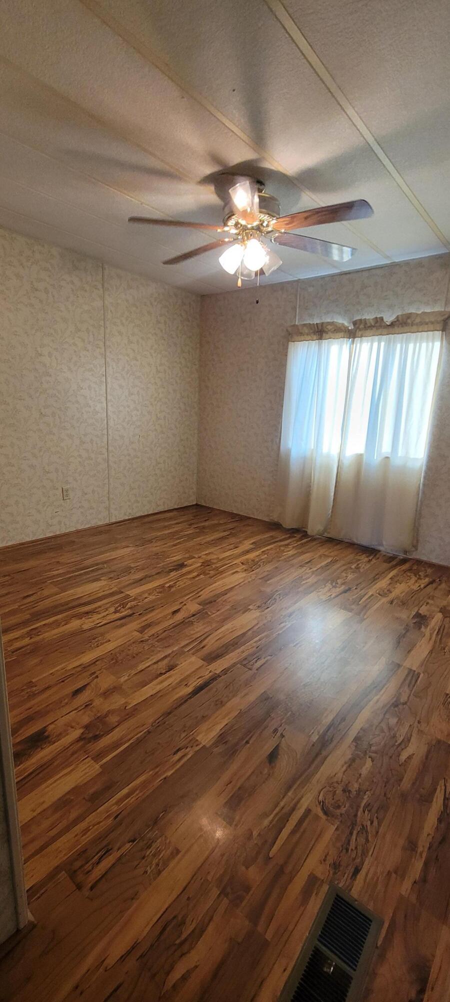 7467 Harpold Road Klamath Falls, OR 97603 - Photo 30 of 35 20251204_084252