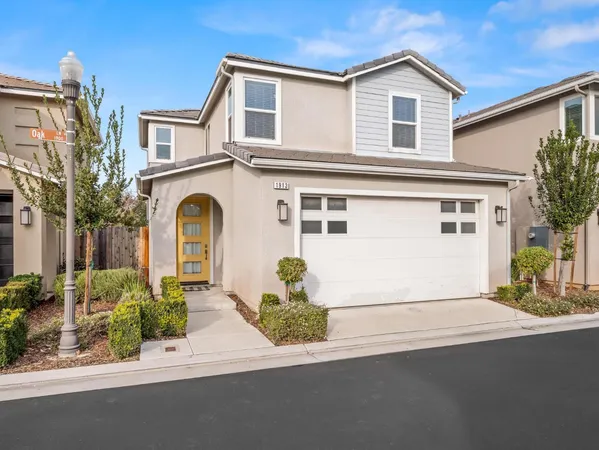 $405,000 | 1913 Oak Lane, Clovis, CA 93611
