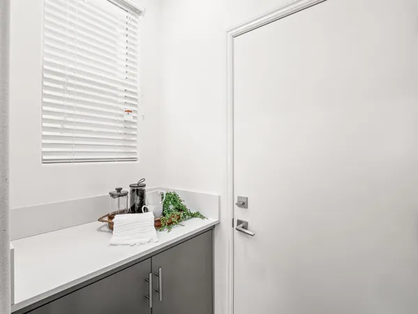 $405,000 | 1913 Oak Lane, Clovis, CA 93611