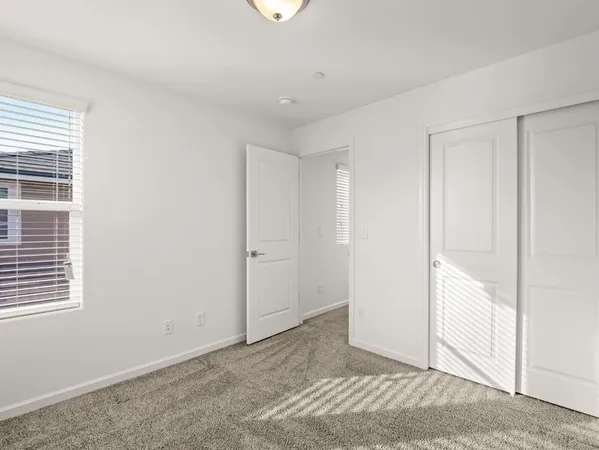 $405,000 | 1913 Oak Lane, Clovis, CA 93611