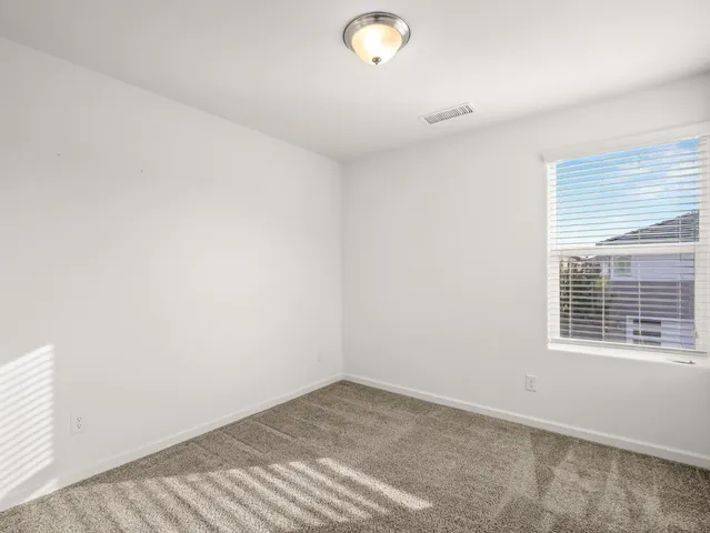 $405,000 | 1913 Oak Lane, Clovis, CA 93611