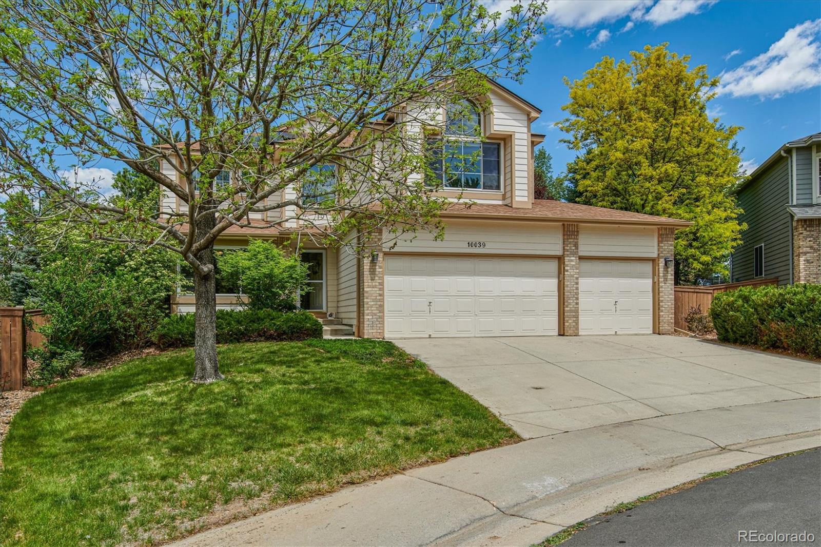 10039 Silver Maple Road Highlands Ranch, CO 80129 - Photo 2 of 32 Gallery Image 2