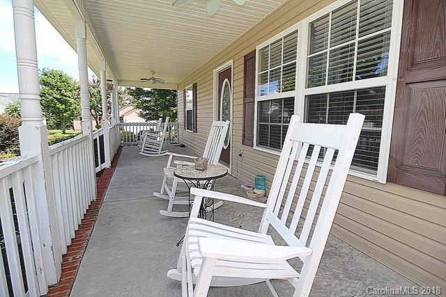 713 Kendall Green Road Fort Mill, SC 29715 - Photo 3 of 10 Gallery Image 3