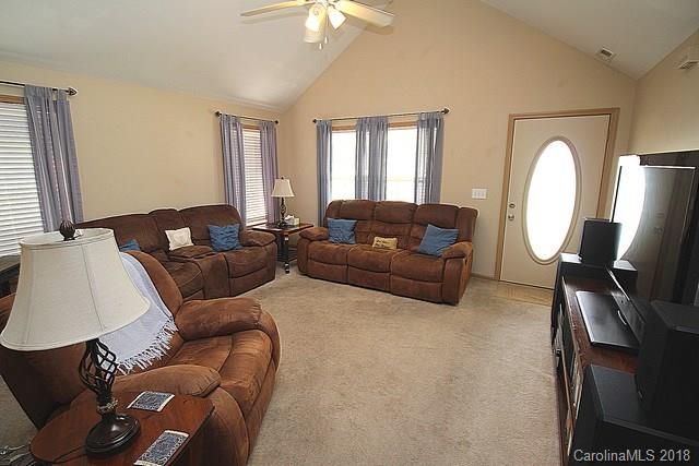 713 Kendall Green Road Fort Mill, SC 29715 - Photo 4 of 10 Gallery Image 4