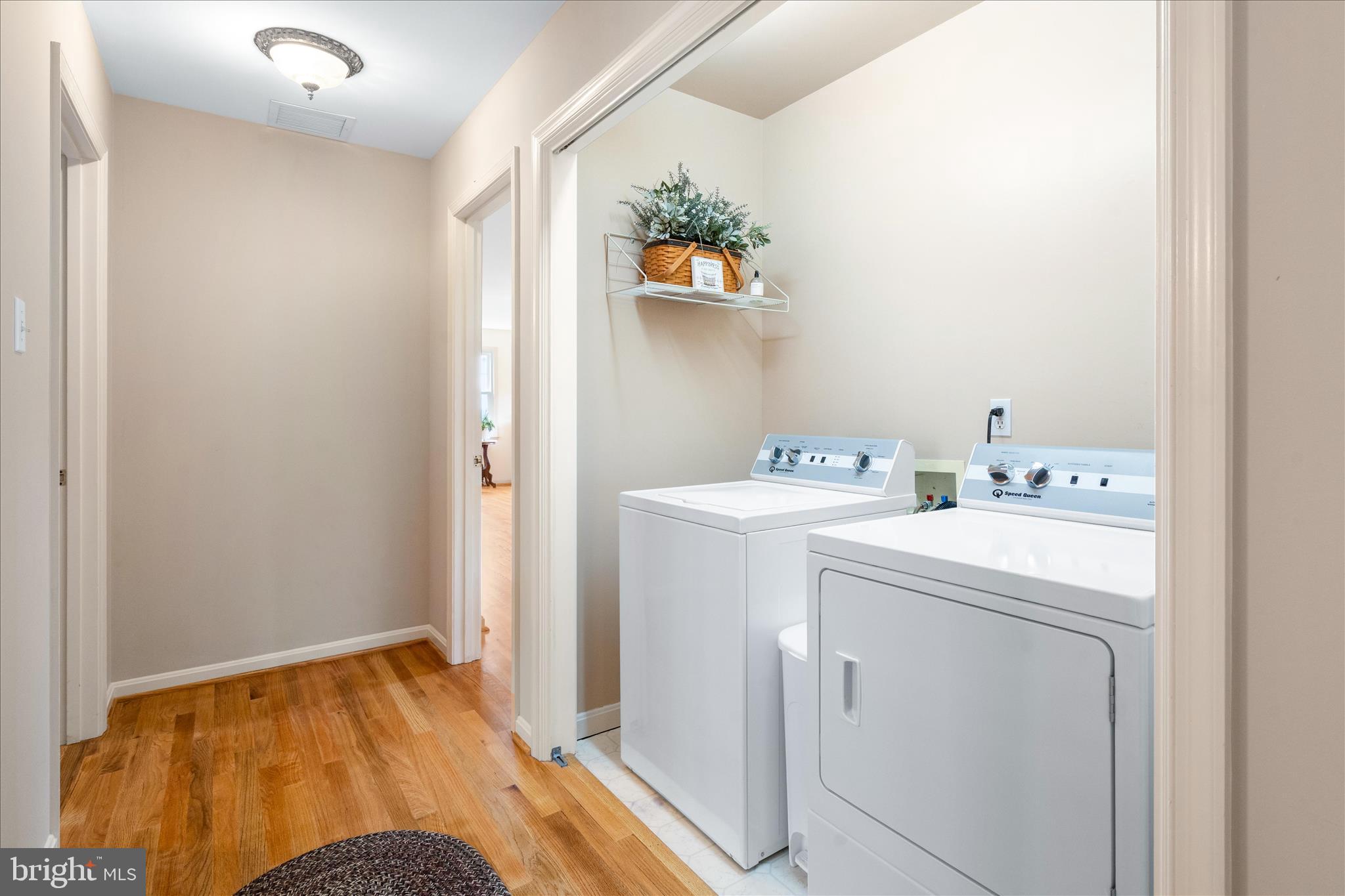 11841 Cash Smith Road Keymar, MD 21757 - Photo 35 of 81 Laundry closet