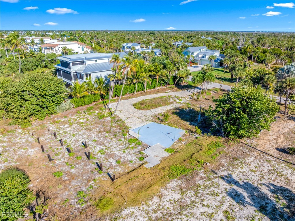 4641 Rue Belle Mer Sanibel, FL 33957 - Photo 8 of 10 a view of a city
