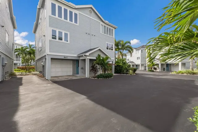 $628,000 | 847 Evergreen Way, Longboat Key, FL 34228