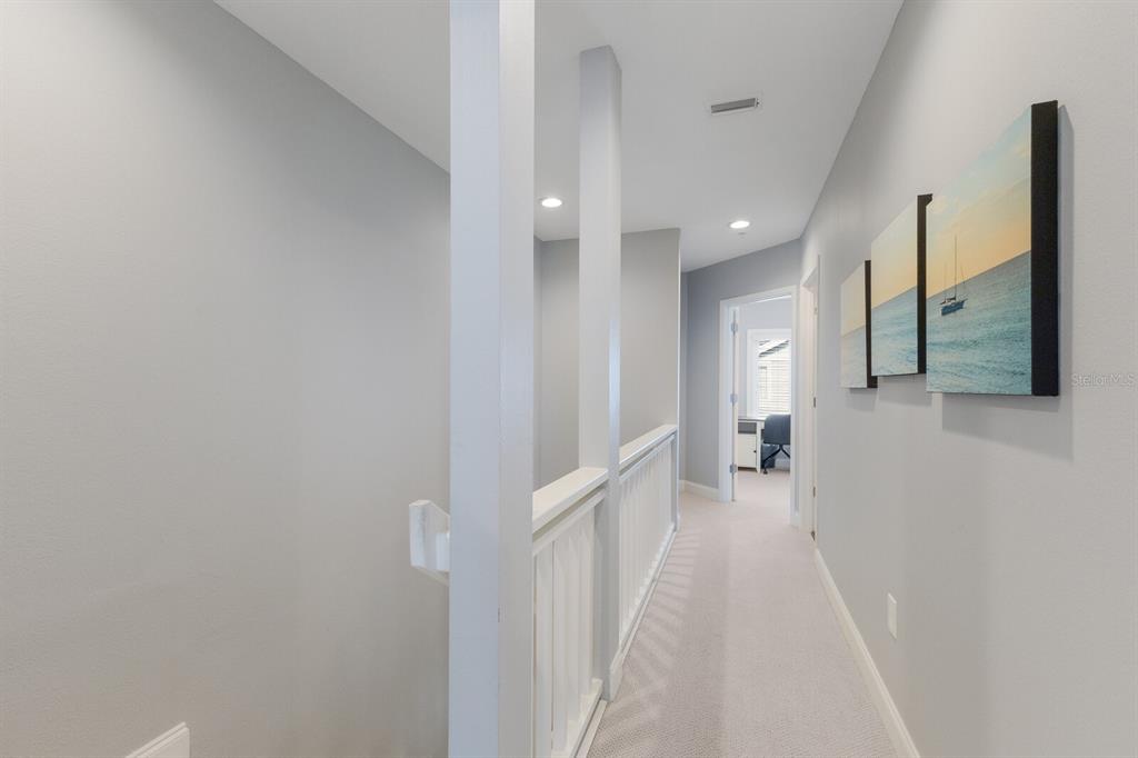 847 Evergreen Way Longboat Key, FL 34228 - Photo 16 of 38