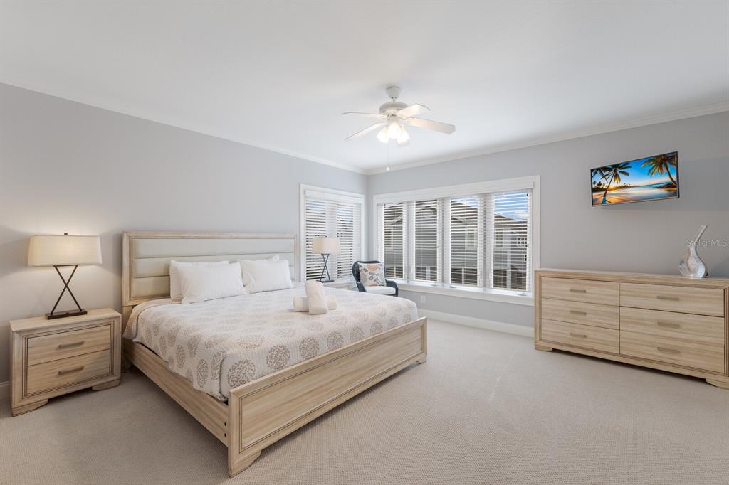 847 Evergreen Way Longboat Key, FL 34228 - Photo 17 of 38