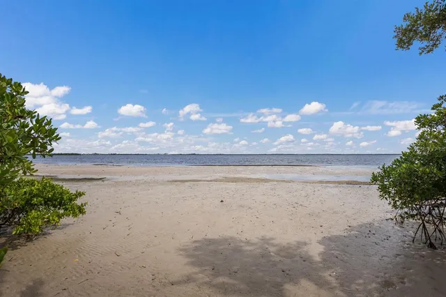 $628,000 | 847 Evergreen Way, Longboat Key, FL 34228