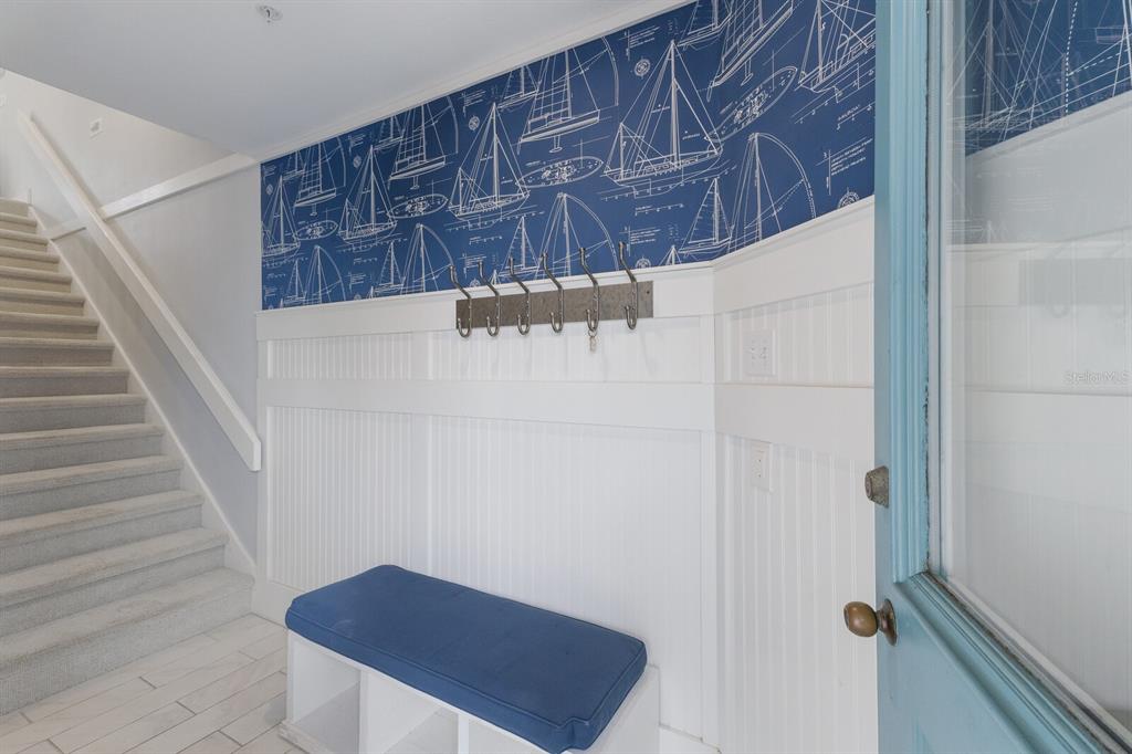 847 Evergreen Way Longboat Key, FL 34228 - Photo 4 of 38