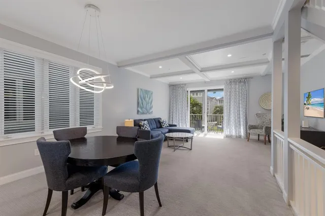 $628,000 | 847 Evergreen Way, Longboat Key, FL 34228