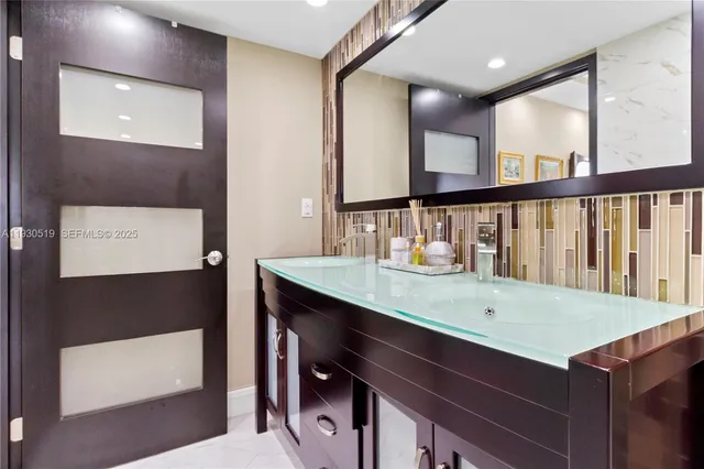 $1,045,000 | 1880 South Ocean Drive, Unit TS106, Hallandale Beach, FL 33009