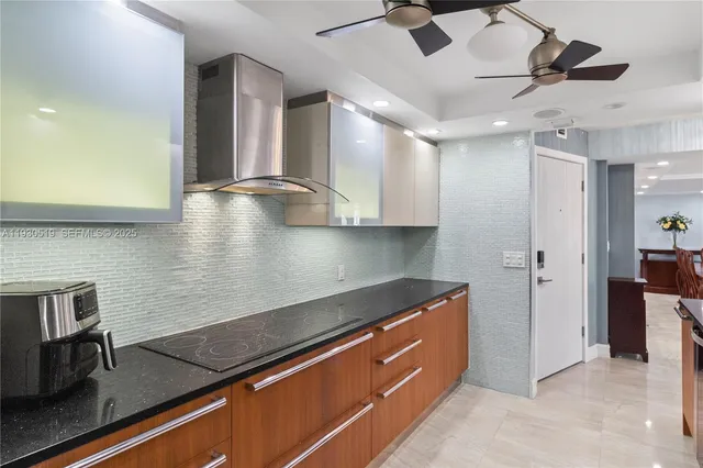 $1,045,000 | 1880 South Ocean Drive, Unit TS106, Hallandale Beach, FL 33009