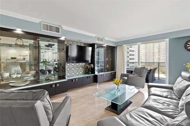 $1,045,000 | 1880 South Ocean Drive, Unit TS106, Hallandale Beach, FL 33009