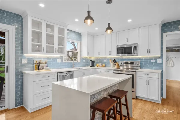 $825,000 | 906 Sumter Court, Naperville, IL 60540