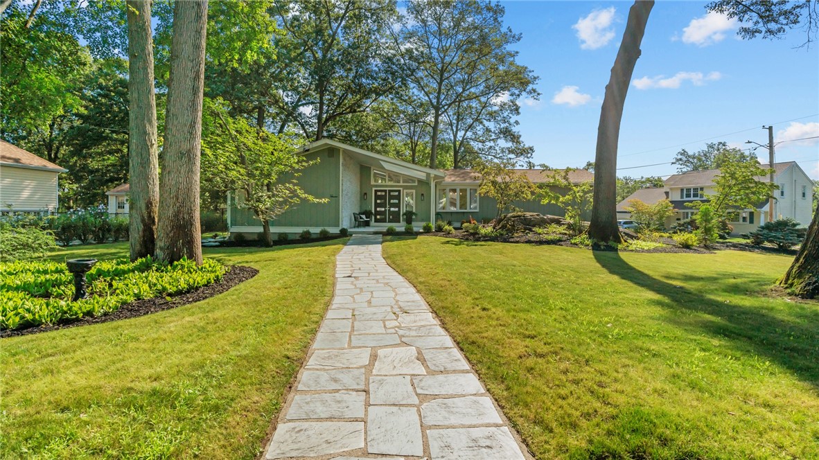 12 Kenmore Way Lincoln, RI 02865 - Photo 1 of 28