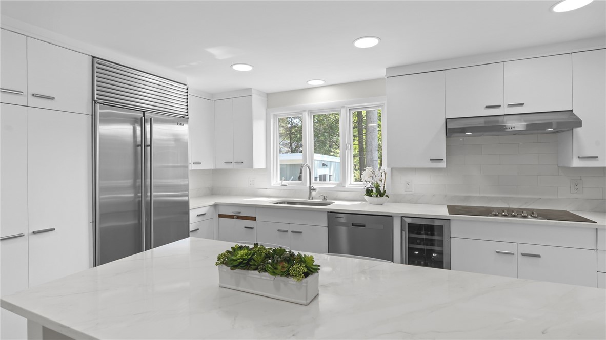 12 Kenmore Way Lincoln, RI 02865 - Photo 4 of 28