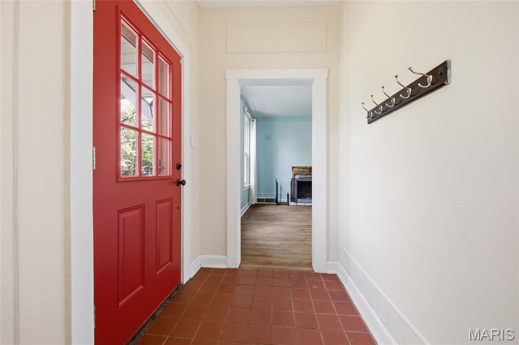 8 Maple Drive Belleville, IL 62220 - Photo 3 of 46