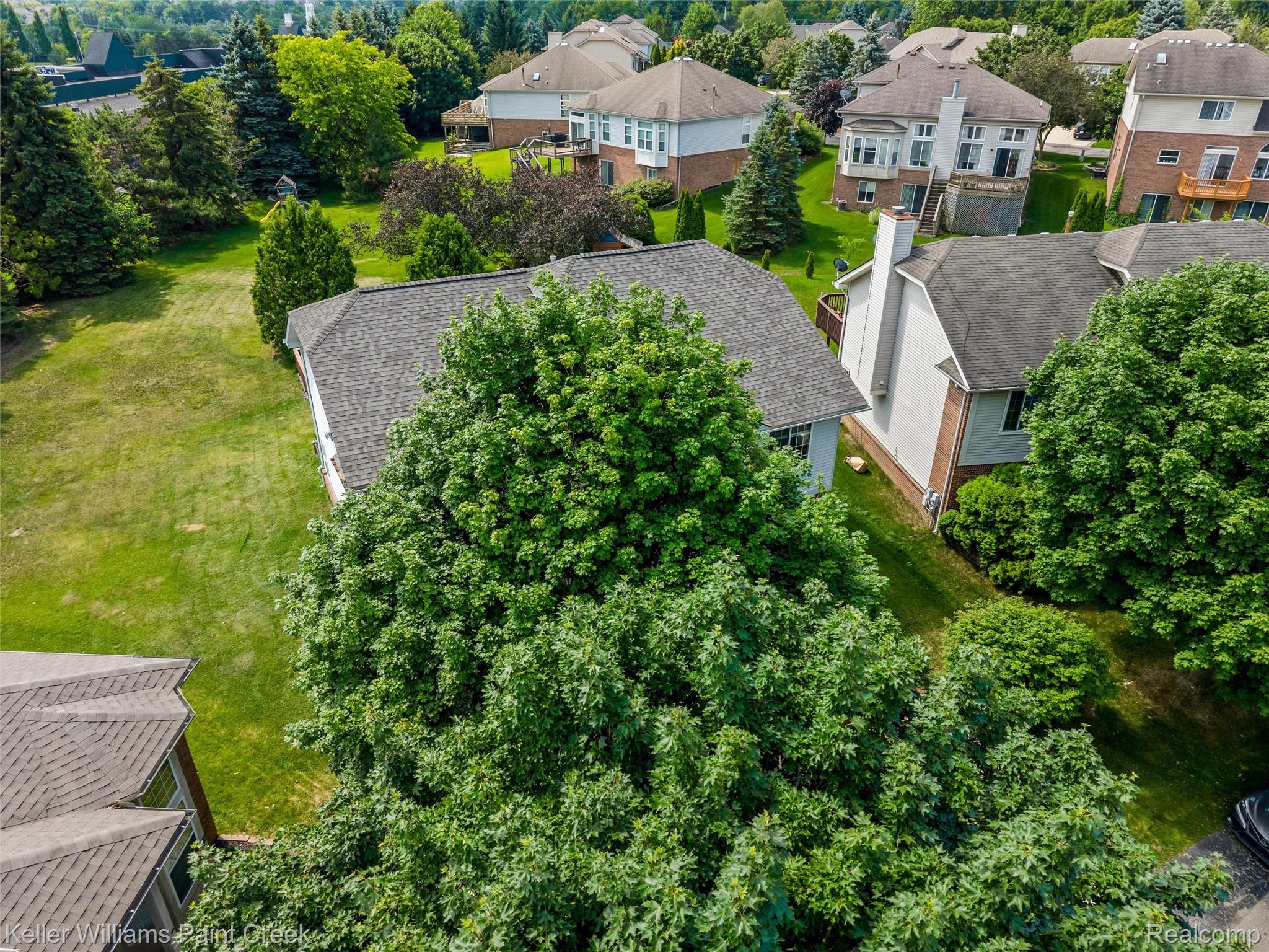3201 Lynhurst Court Rochester, MI 48306 - Photo 40 of 49 09-3201 Lynhurst Ct - AERIAL 0012.jpg