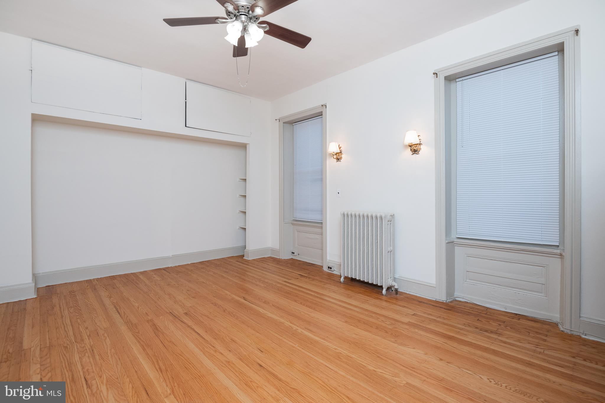 932 North 5th Street Philadelphia, PA 19123 - Photo 20 of 28 Main Bedroom