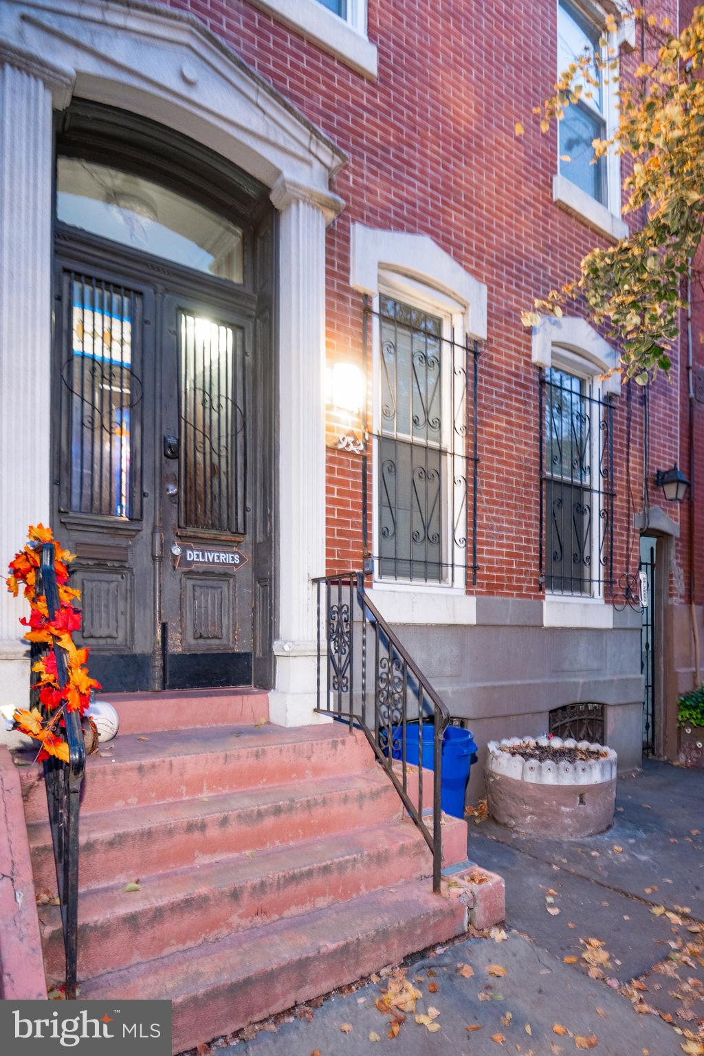 932 North 5th Street Philadelphia, PA 19123 - Photo 2 of 28 Exterior Front