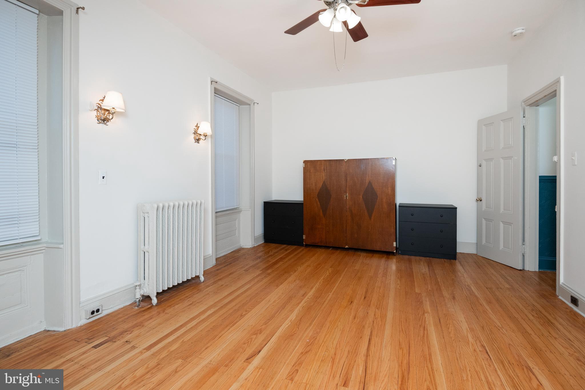 932 North 5th Street Philadelphia, PA 19123 - Photo 21 of 28 Main Bedroom