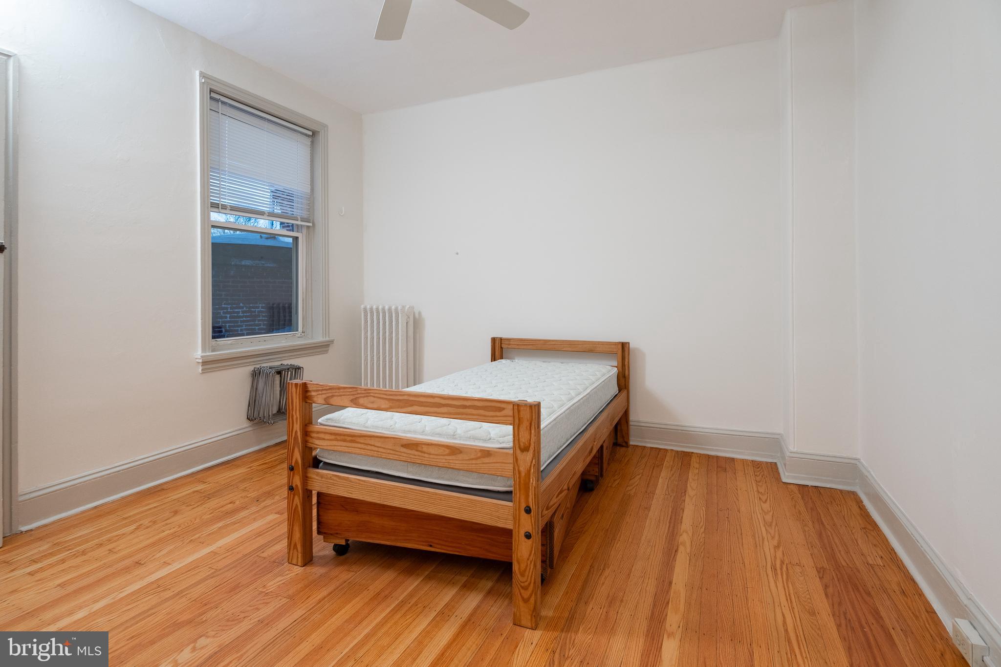 932 North 5th Street Philadelphia, PA 19123 - Photo 23 of 28 2nd Bedroom
