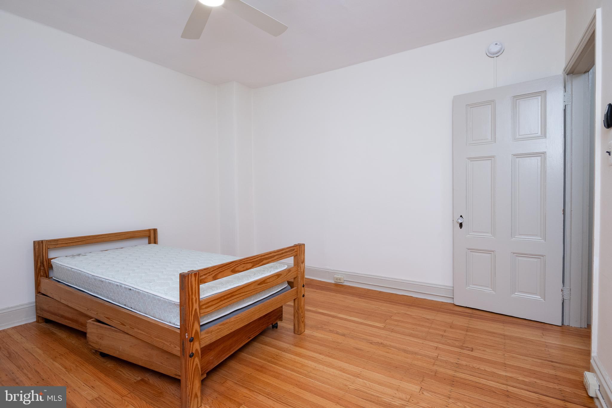 932 North 5th Street Philadelphia, PA 19123 - Photo 24 of 28 2nd Bedroom