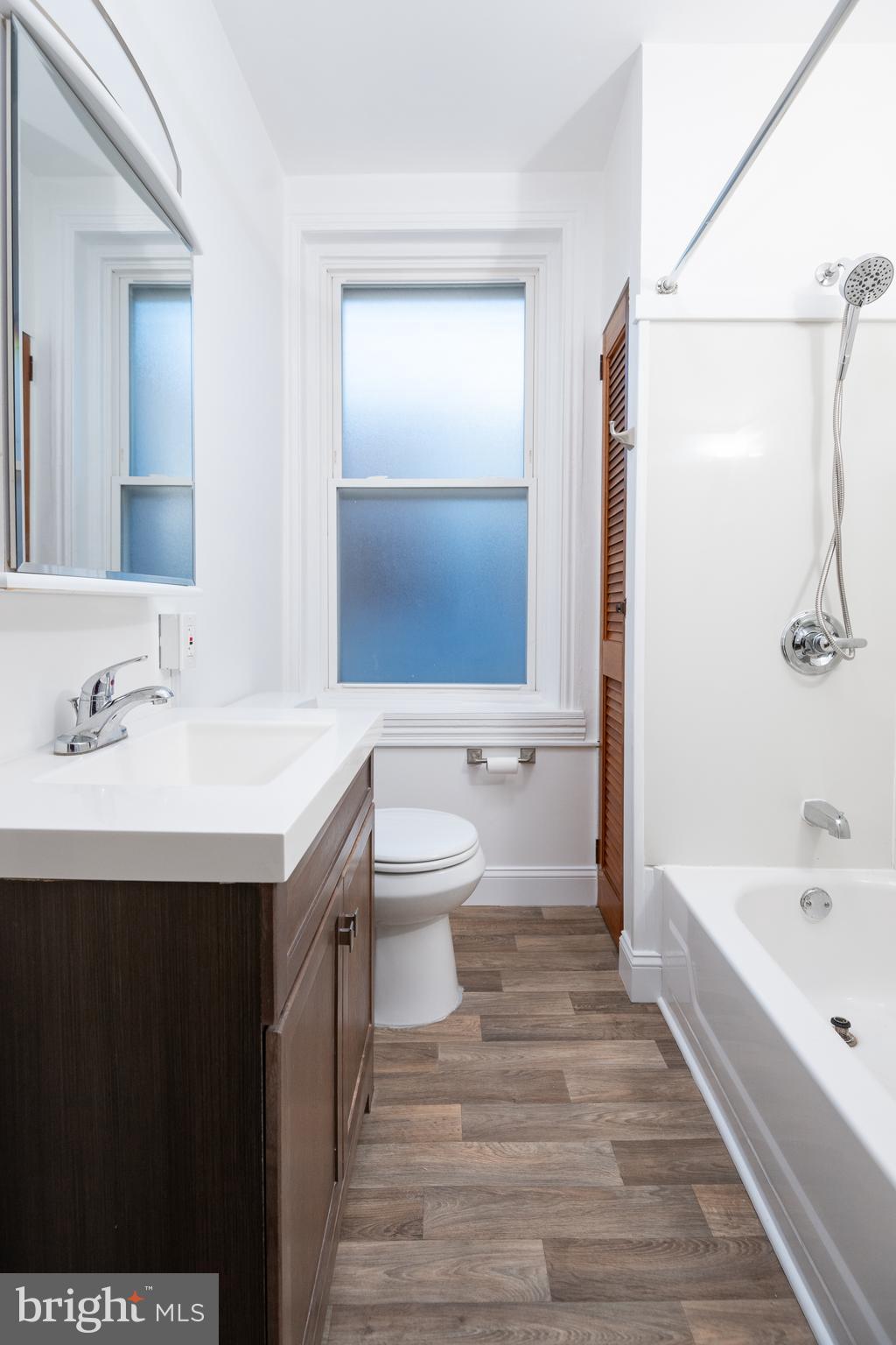 932 North 5th Street Philadelphia, PA 19123 - Photo 26 of 28 Bathroom