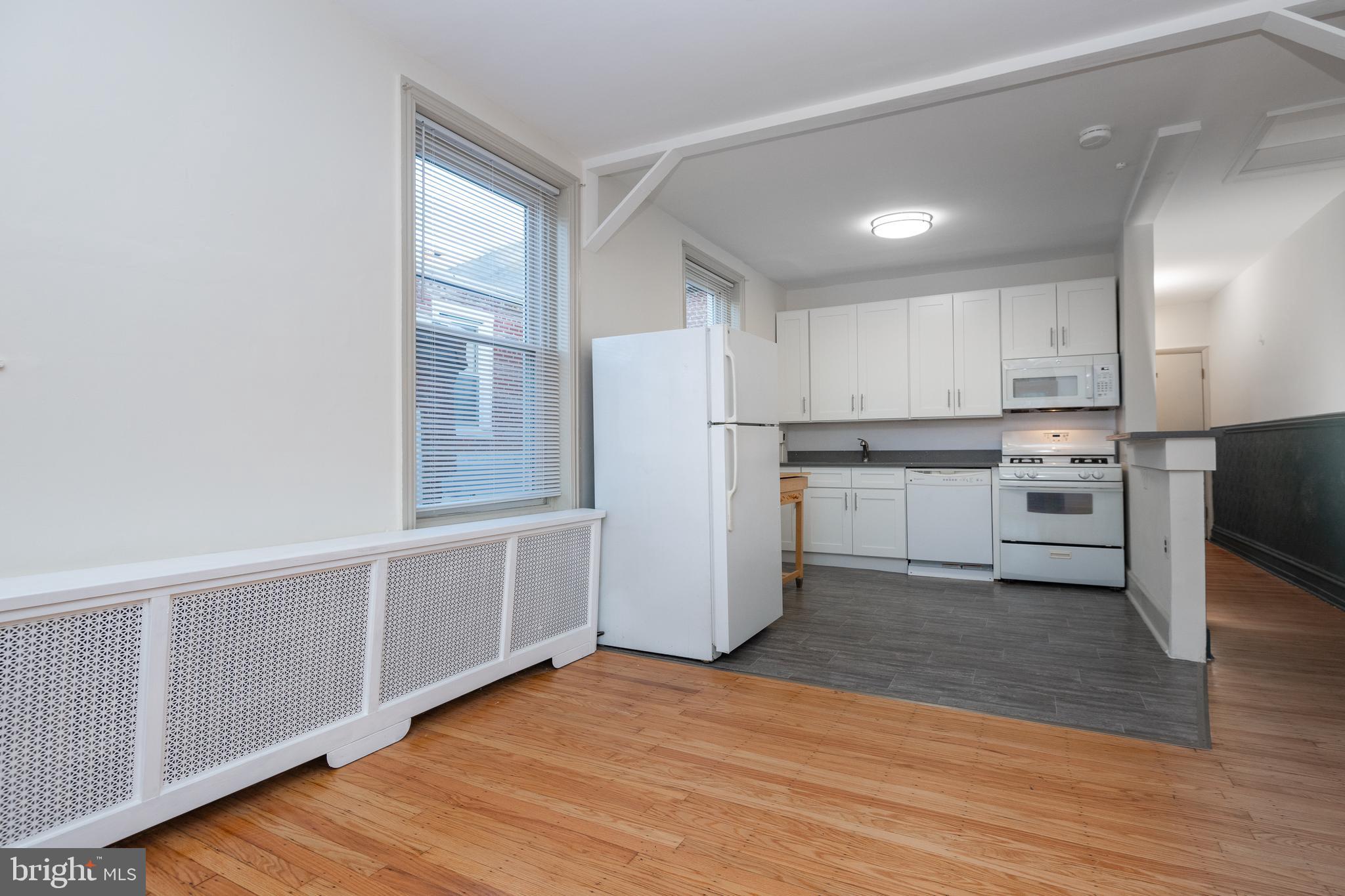 932 North 5th Street Philadelphia, PA 19123 - Photo 5 of 28 Kitchen