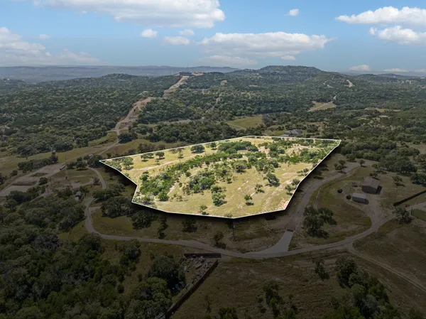 $437,500 | 105 Lost Valley, Boerne, TX 78006