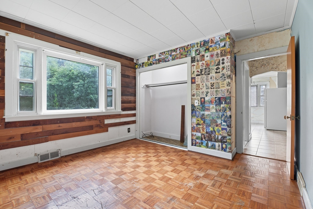 54 Park Hill Road Worcester, MA 01607 - Photo 15 of 25 Gallery Image 15