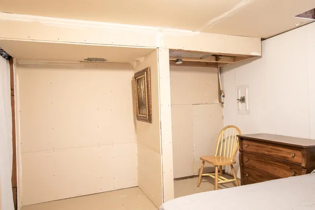 $200,000 | 300 West 6th Street, Sedgwick, KS 67135