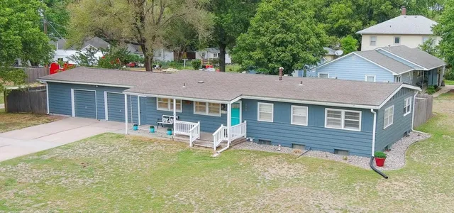 $200,000 | 300 West 6th Street, Sedgwick, KS 67135