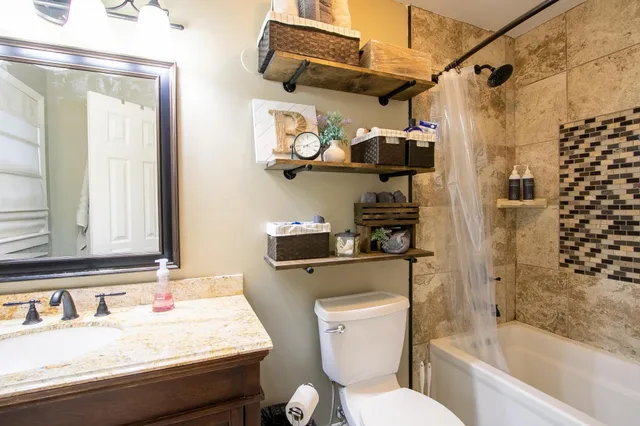 $200,000 | 300 West 6th Street, Sedgwick, KS 67135