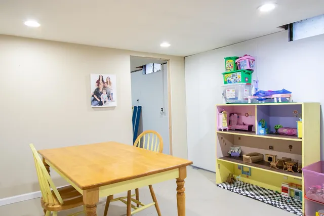 $200,000 | 300 West 6th Street, Sedgwick, KS 67135