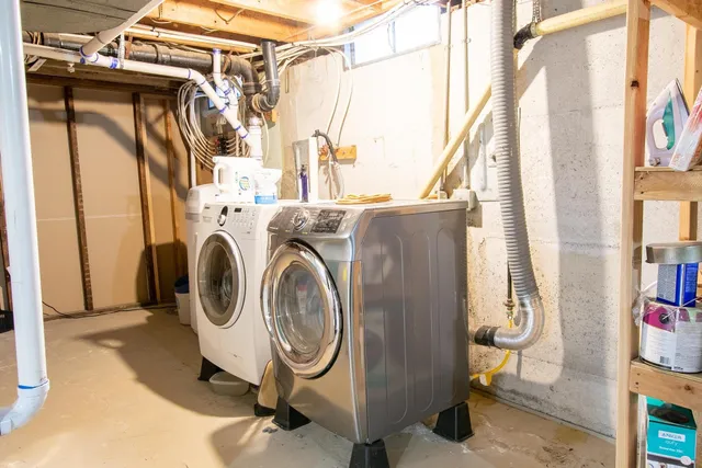 $200,000 | 300 West 6th Street, Sedgwick, KS 67135